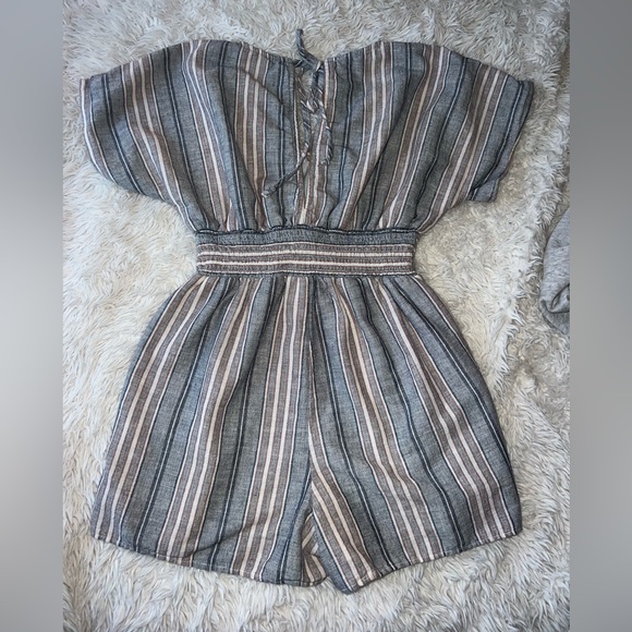 AE Romper - Picture 3 of 3